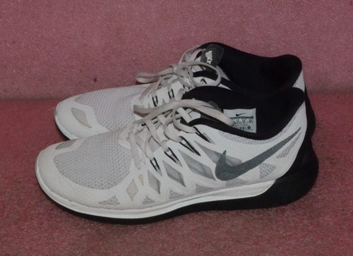 Nike running shoes - shoes, size
